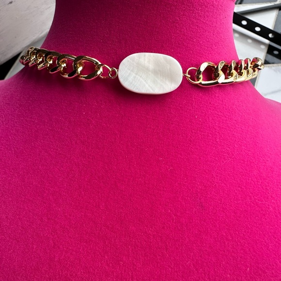 Alquimia Jewelry - CHUNKY MOTHER OF PEARL CUBAN CHAIN PENDANT NECKLACE